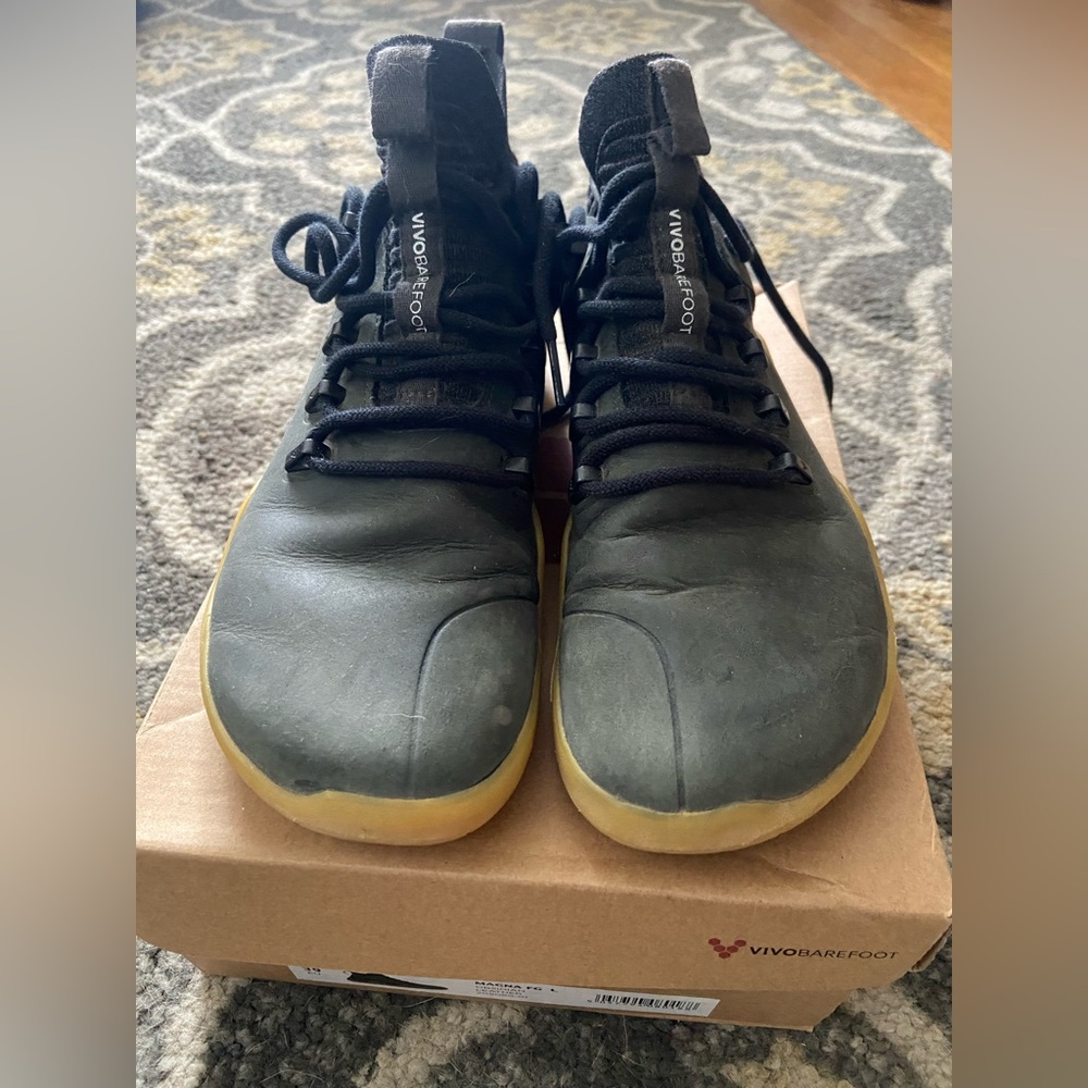 Vivobarefoot Magna FG Womens size 39. Good condition-only wore once (on a hike)